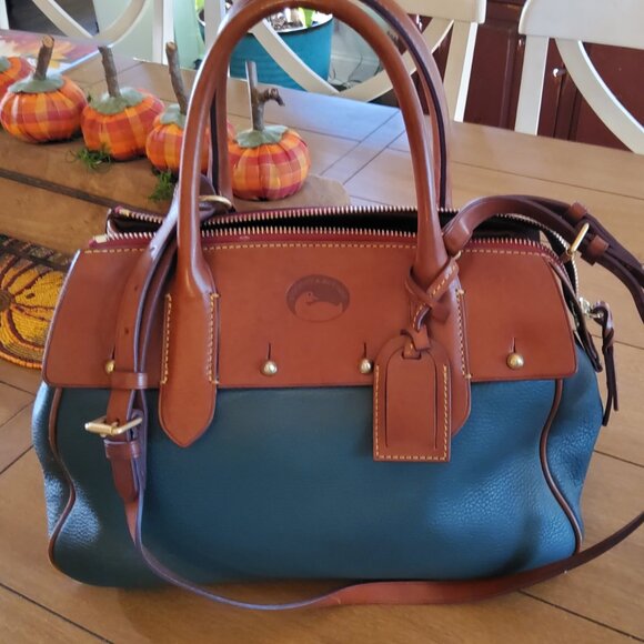 Large Dooney & Bourke Satchel in Florentine Leather and Green Pebble Leather - Picture 1 of 13